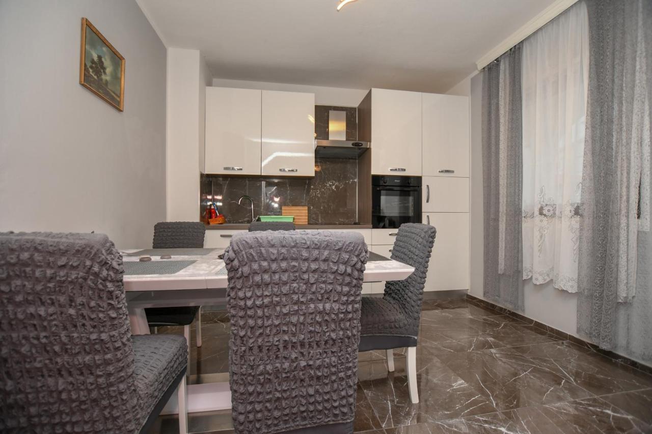 Apartments Katja โปเรช ภายนอก รูปภาพ