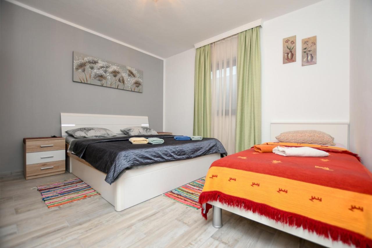 Apartments Katja โปเรช ภายนอก รูปภาพ