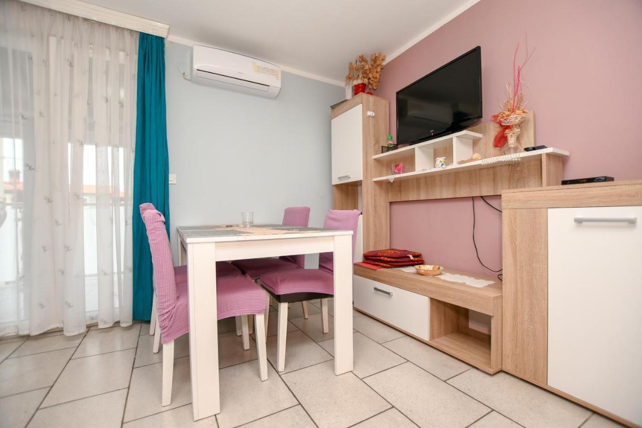Apartments Katja โปเรช ภายนอก รูปภาพ